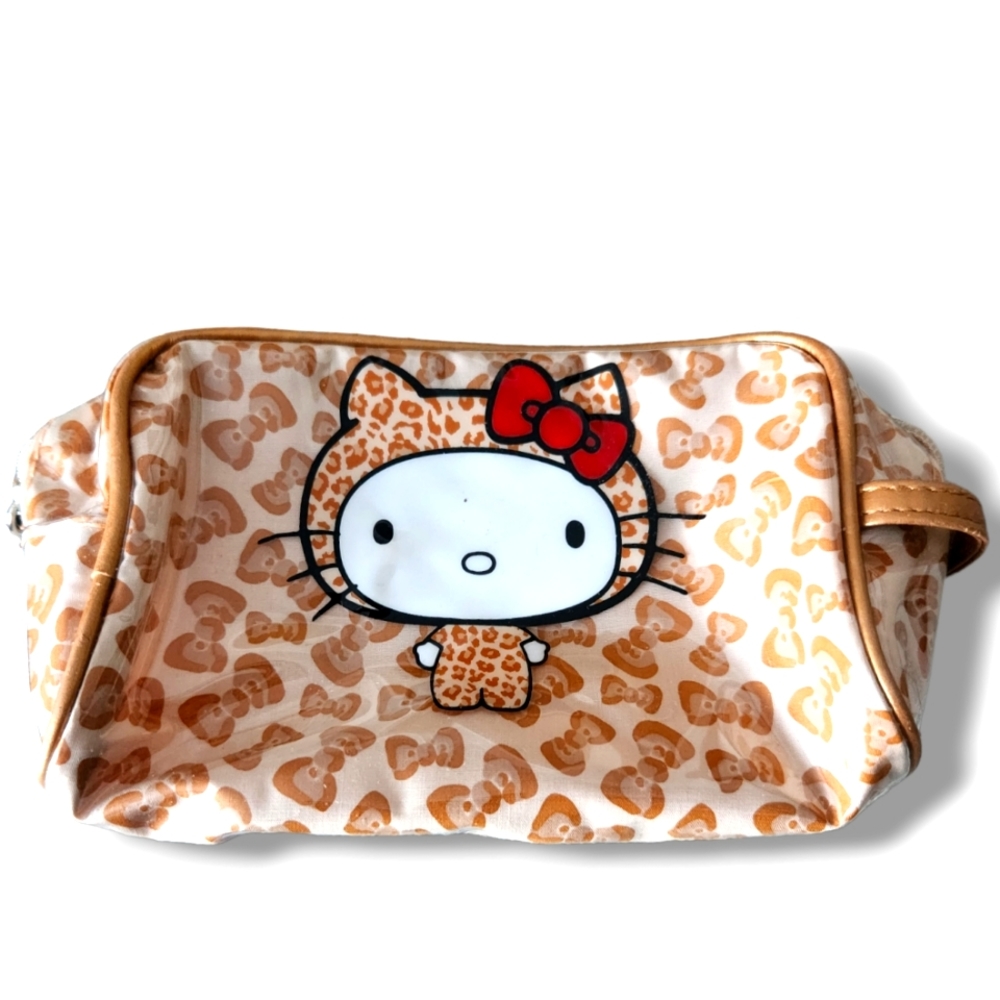 Limited Edition Hello Kitty x Forever 21 Makeup Case /Pencil Case /Toiletry Bag